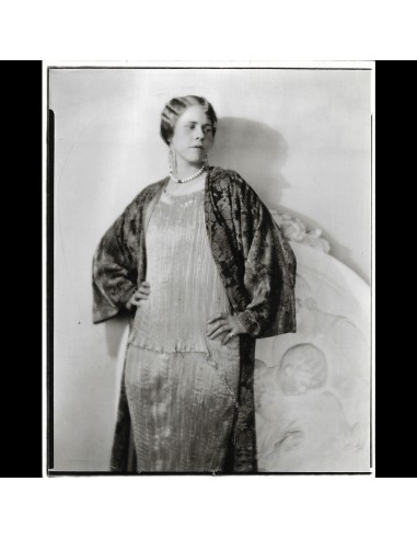 Fortuny - Mrs Maude Hill en robe Delphos (1926) Economisez 